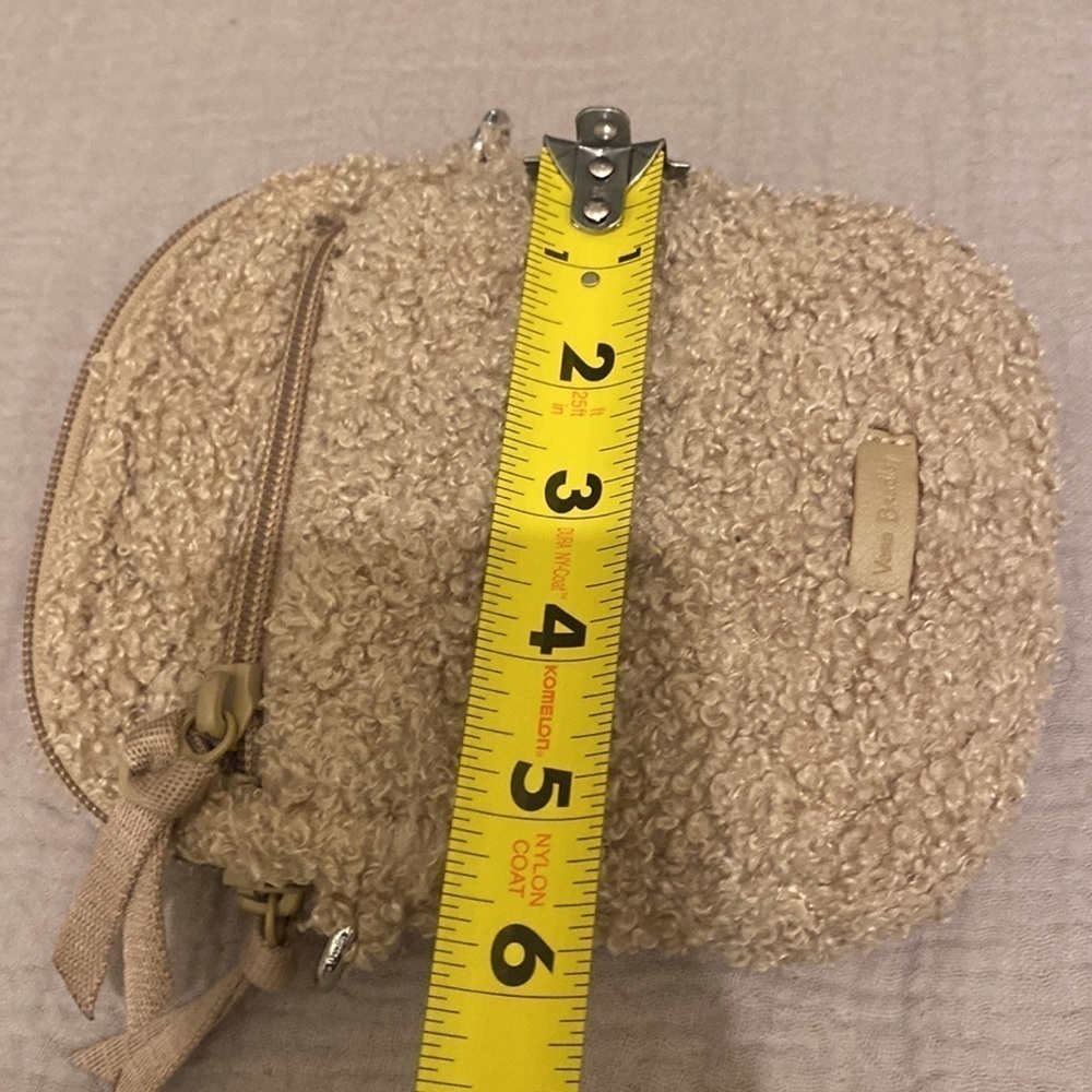 Vera Bradley Teddy Fleece Sherpa small convertible crossbody/ belt bag . - Picture 13 of 14